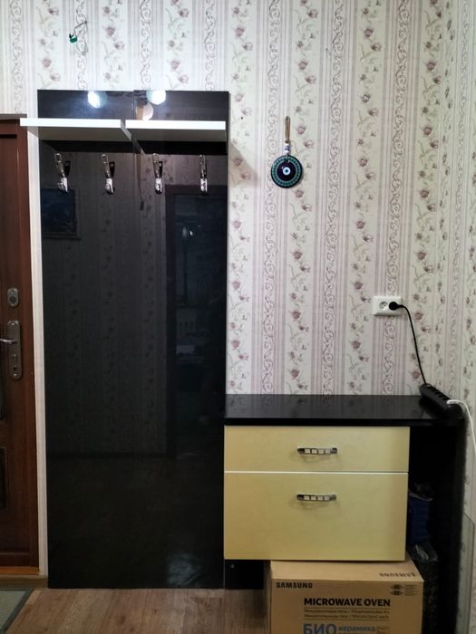 Продам прихожую