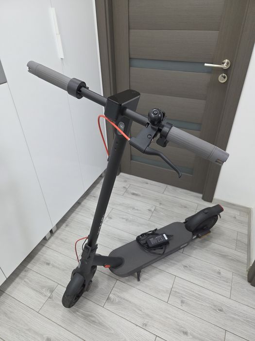 Trotineta electrică Xiaomi pro4, gen 2,  cu  factură.