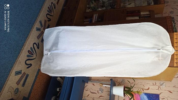 Свадебное платье новое в упаковке чехле