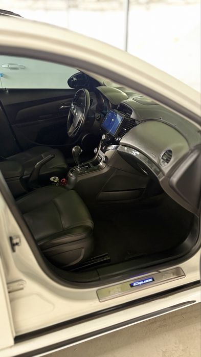 Cruze 1,8 Идеал Ягона