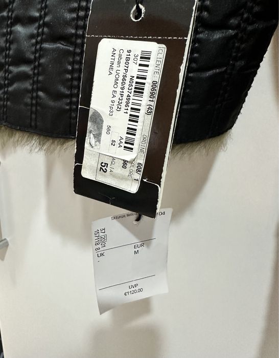 Haina din piele naturala Emporio Armani Noua cu eticheta