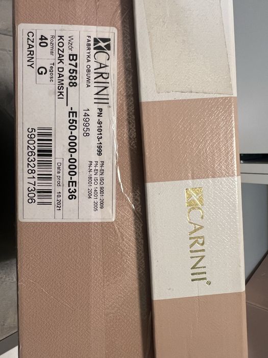 ЕСТЕСТВЕНА КОЖА чизми Carinii 40 номер