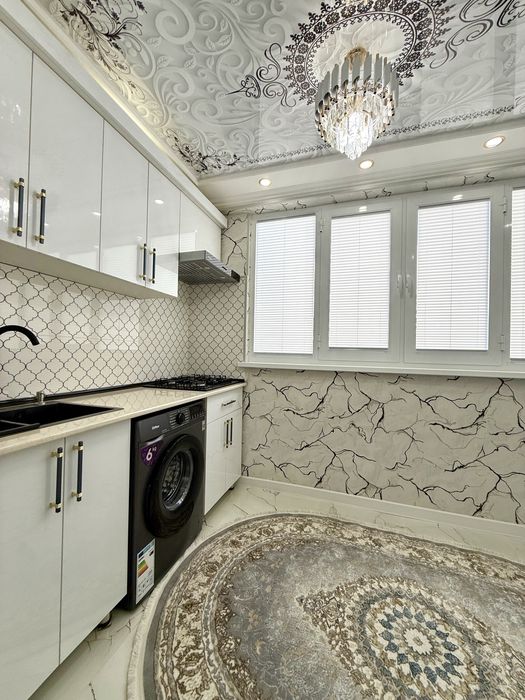 Портьезд.Продаётся 2х переделанное 3х комнатная Люкс