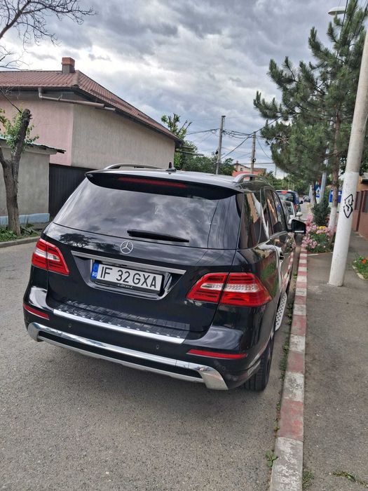 Mercedes Benz ML350