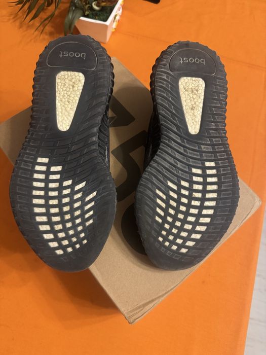 Yeezy Boost V2 Dark Salt