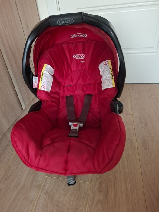 Столче за кола/ кошница за бебе 0-13 кг