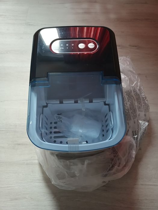 aparat de facut gheata Klarstein on the rocks