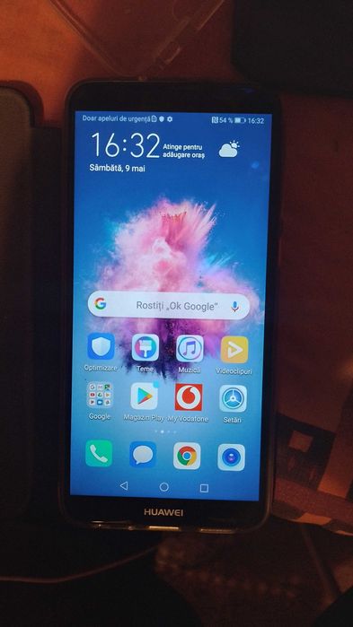 Telefon Huawei P Smart liber de retea 4g , 32gb 3gb ram in stare perfecta cu husa noua