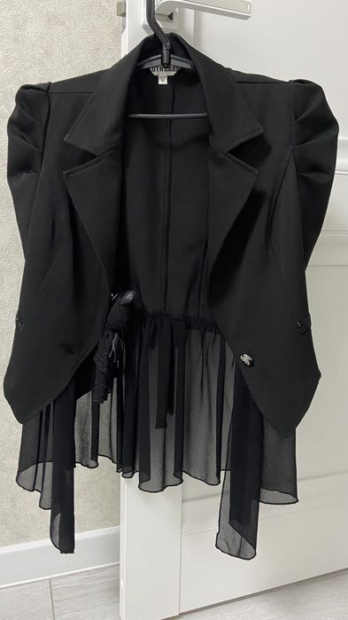 Костюм черный