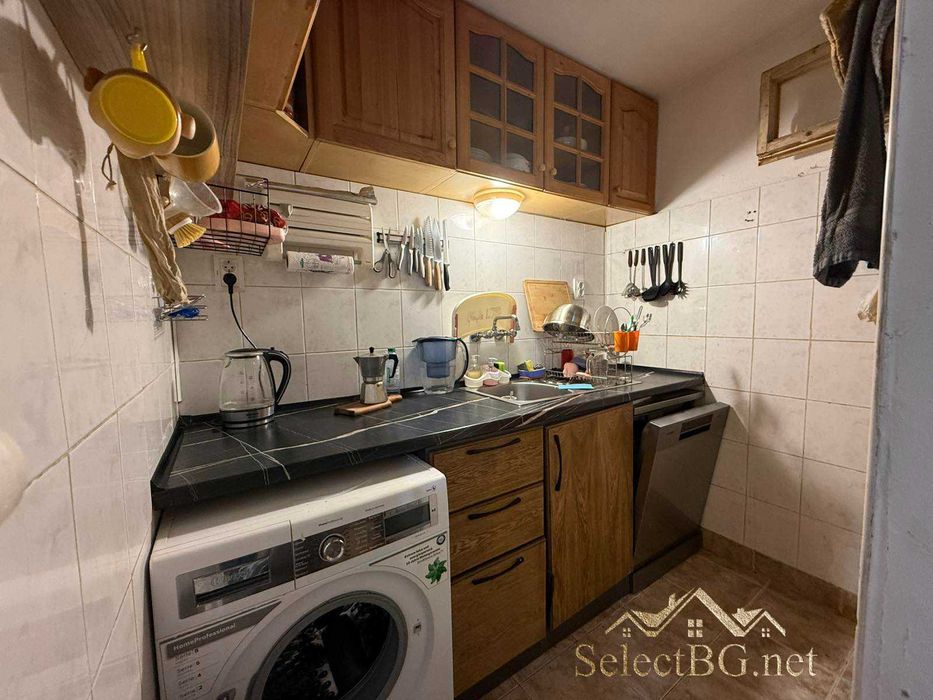 Продава се Къща в Велико Търново, Варуша - 250 кв.м за 1680 €/кв.м - Снимка #5