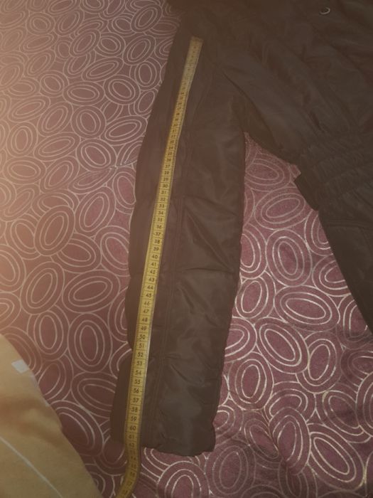 Продавам запазени дамски якета