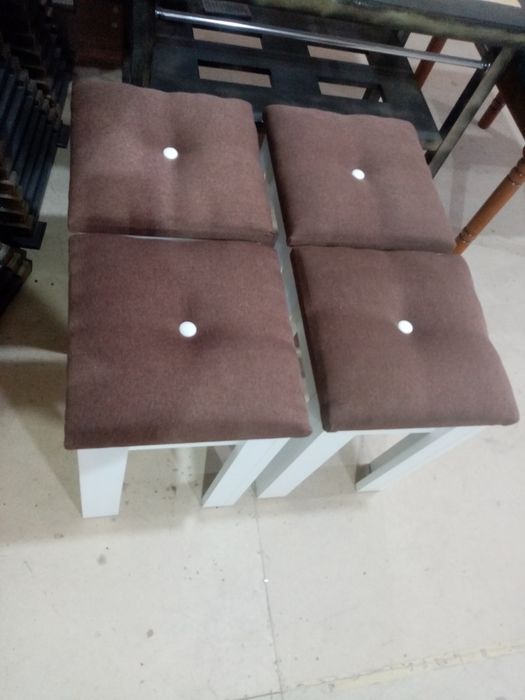 Продам новые табуретки!