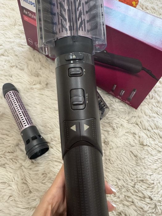 Маша Philips Air Styler 7000