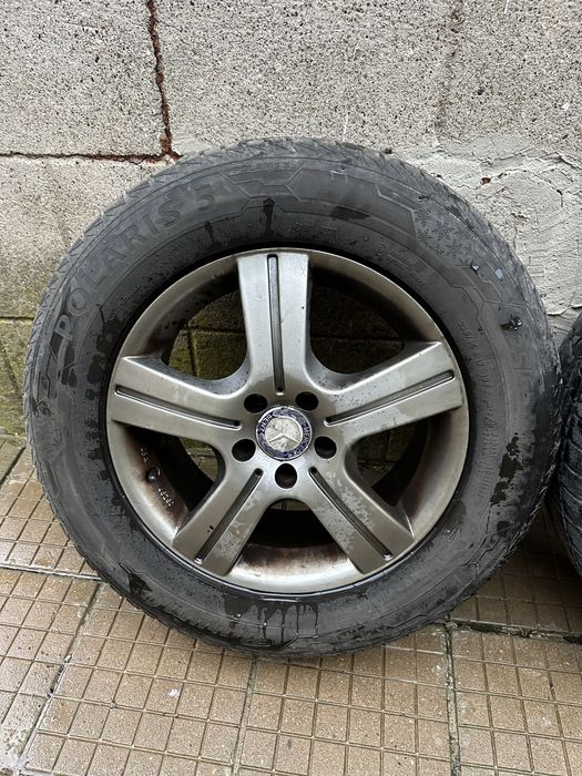 Джанти с Гуми 235/65/17 за Мерцедес МЛ