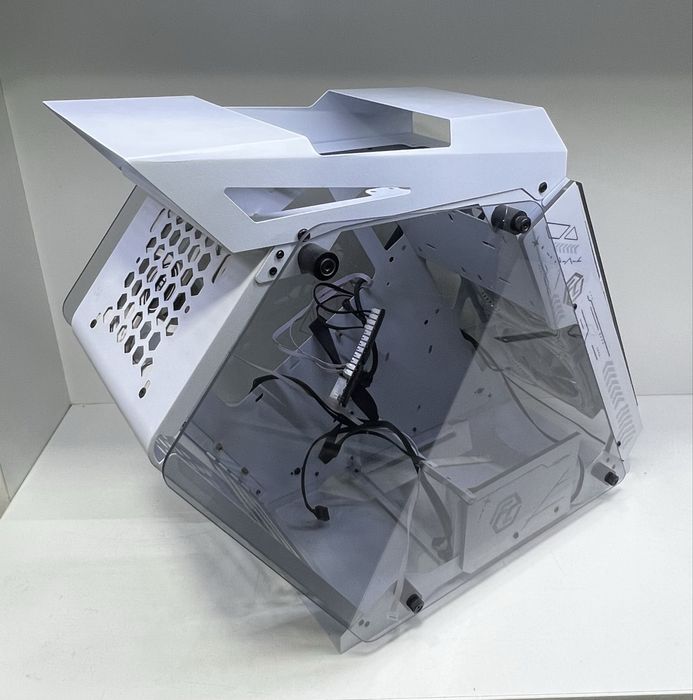 Oq Transformer case