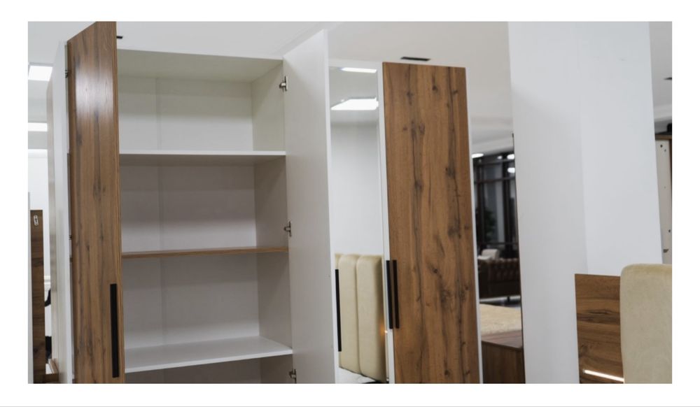 Спальный гарнитур