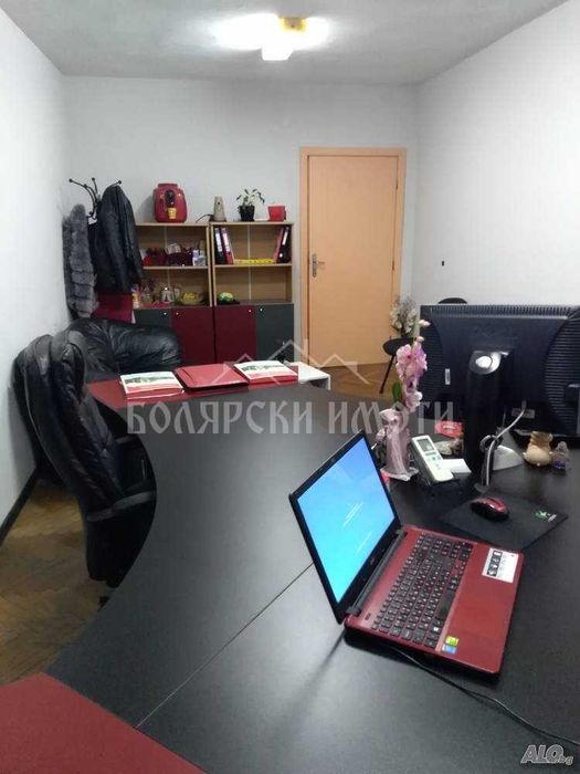 Продава се Офис в Велико Търново, Център - 23 кв.м за 1218 €/кв.м - Снимка #2
