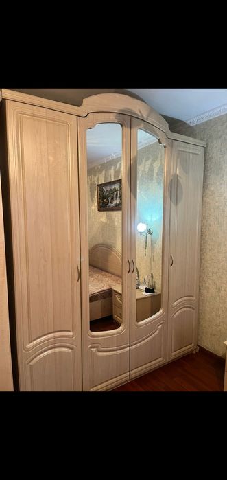 Спальный гарнитур