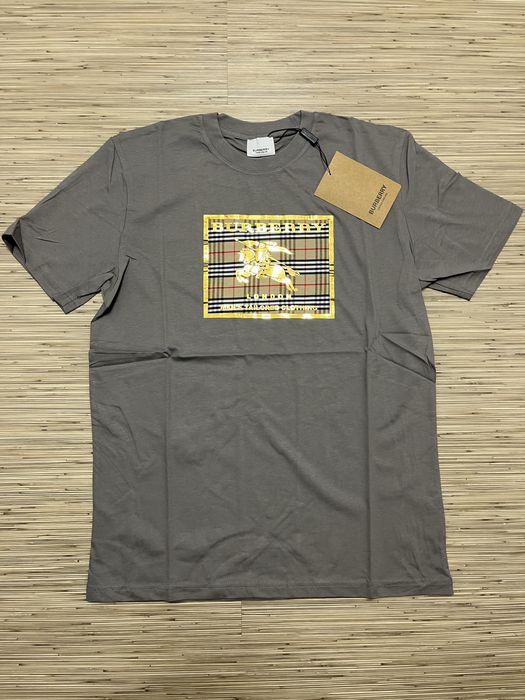 Tricou Burberry marimea XL,nou nouț