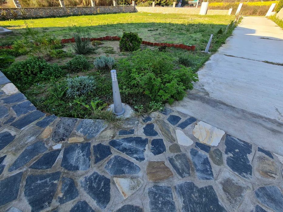 ПРОДАВА се самостоятелна къща 360 кв.м в Nea Peramos, Кавала код 4103