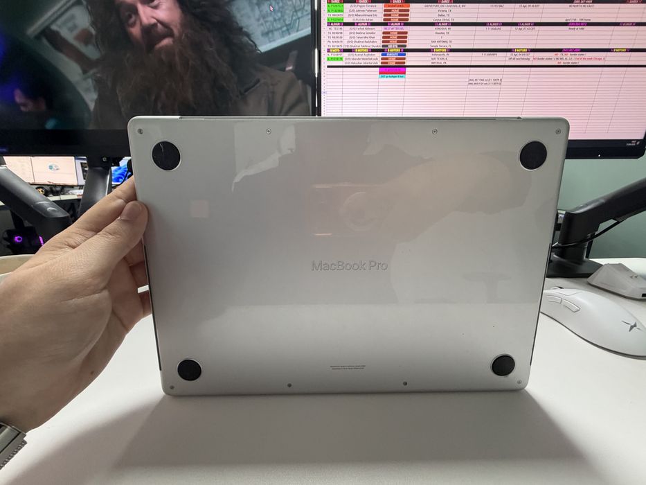 MacBook Pro M3 Pro — срочная продажа