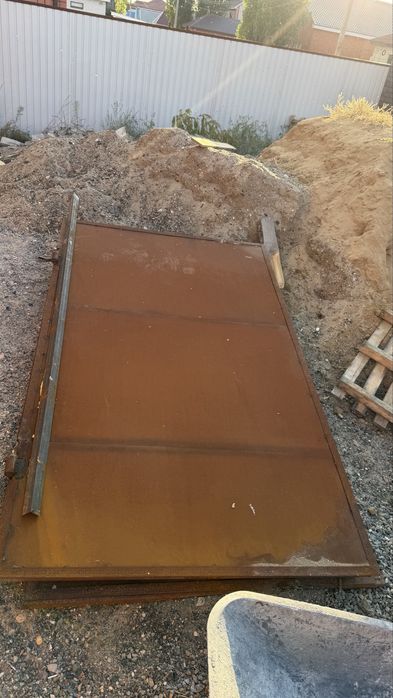 Продам гаражные ворота ш320 в270