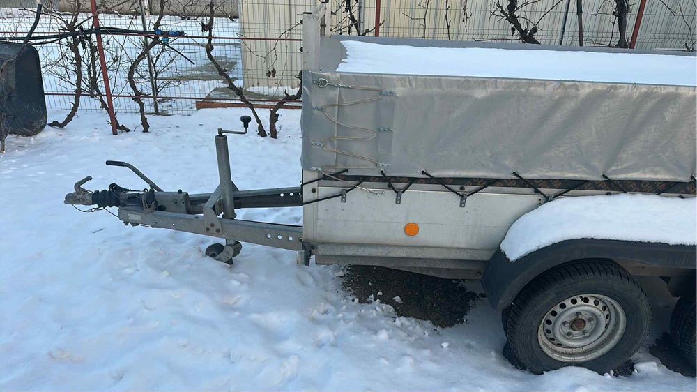 Vand remorcuta cu 2 axe