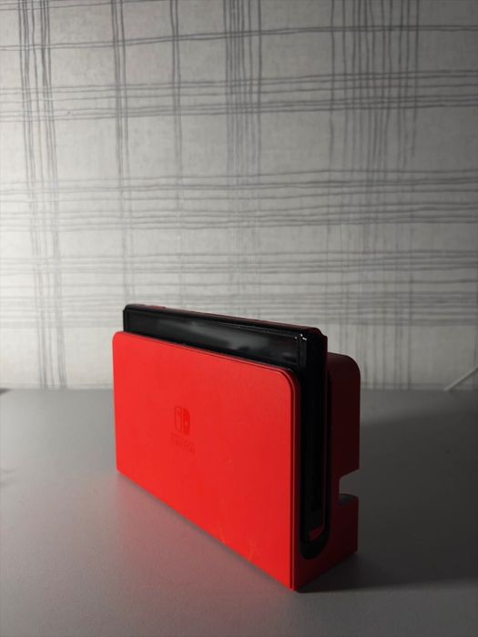Nintendo Switch OLED с пленками и коробкой