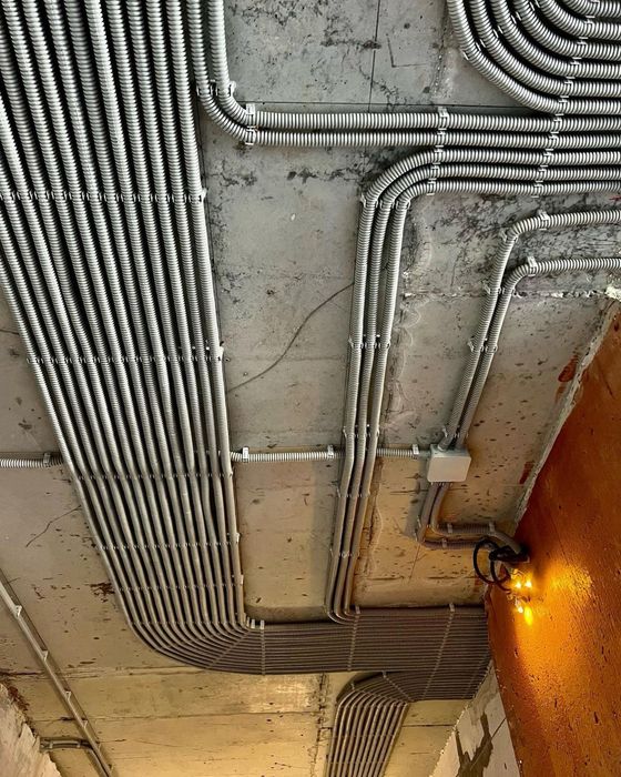 Профессиональные услуги Сантехники и Электрики