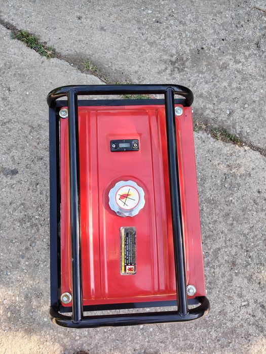 Generator pe benzina de 2 KW,5,5 CP