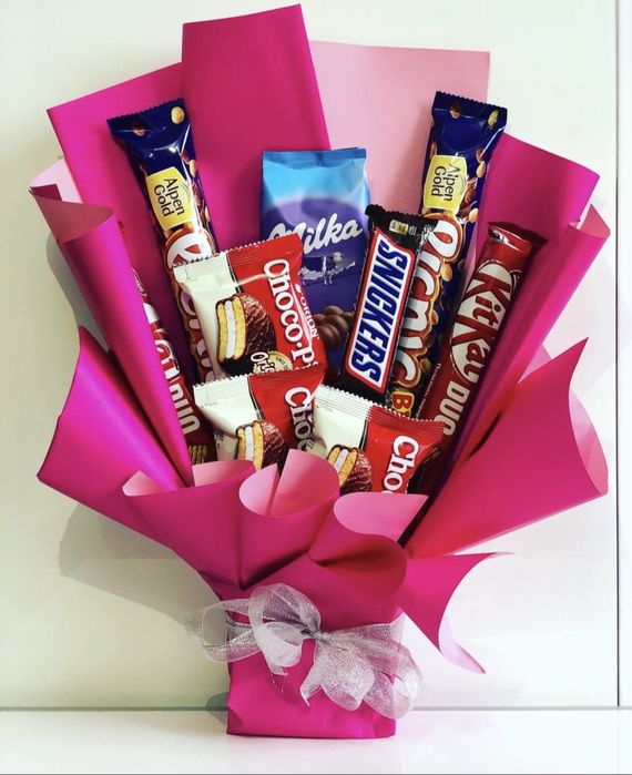 колготкидегі жалаңаш бөкселер