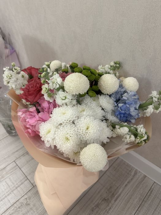 Продам цветы букеты