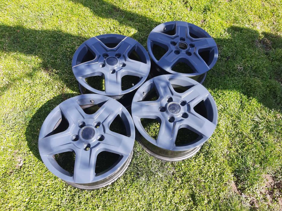 Гуми 245х50х18 цола и Джанти 16 цола 5х120