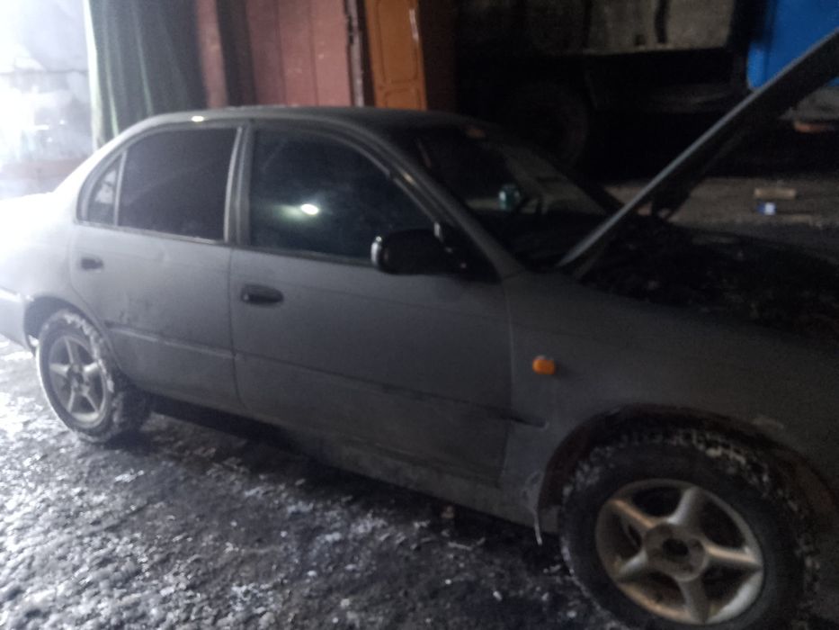 Продам машину  Тойота королла