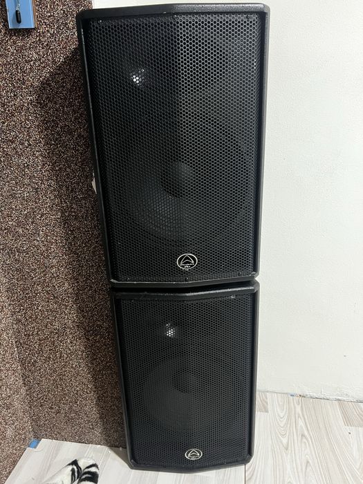 Vand boxe profesionale