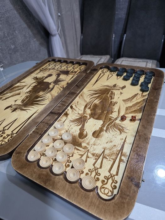 Нарды Лошадь в наличии