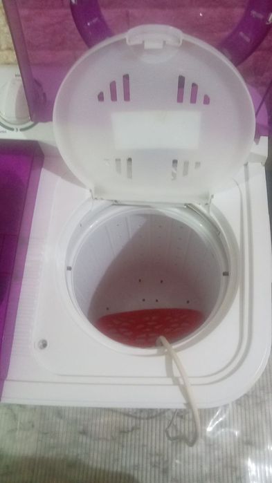 Kir moshina sotiladi