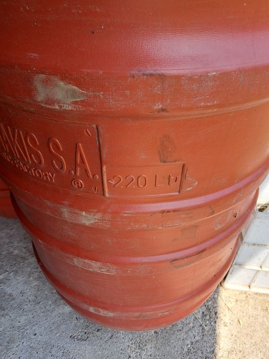 Butoaie plastic  220 litri