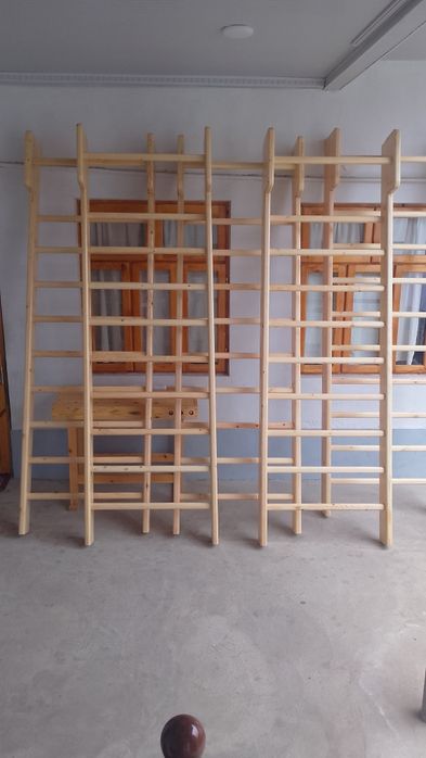 шведская стена . Шведская лестница . деревянные шведская стенка.