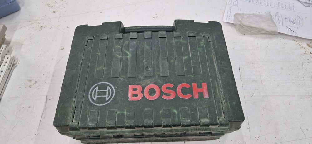 Перфоратор BOSCH