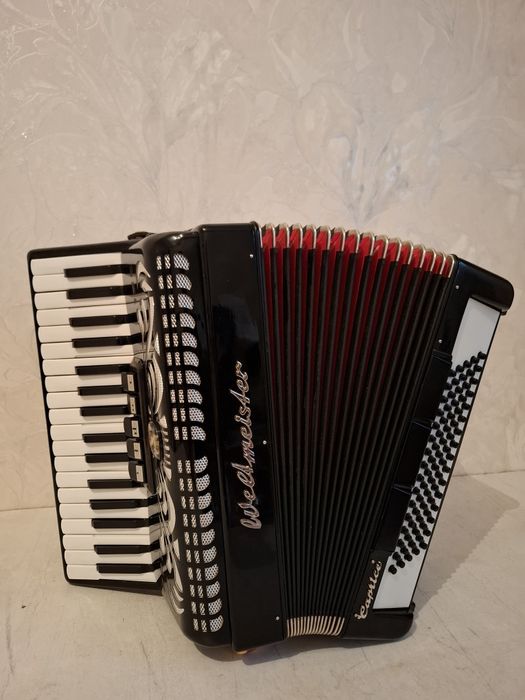 Продаётся аккордеон волтмейстер каприз 3/4