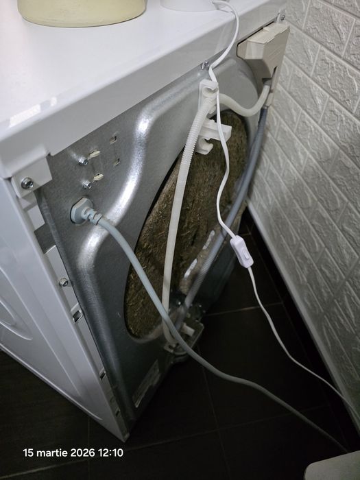 Uscator de rufe Whirlpool model DDLX 70110