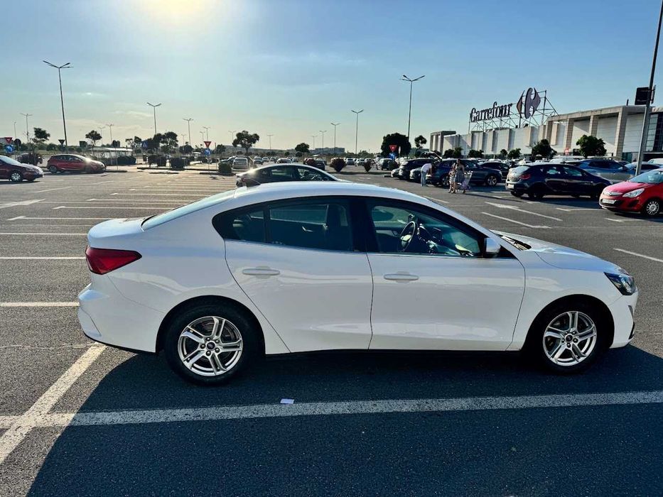Ford Focus Sedan Diesel 1.5 EcoBlue 120 CP – 2020