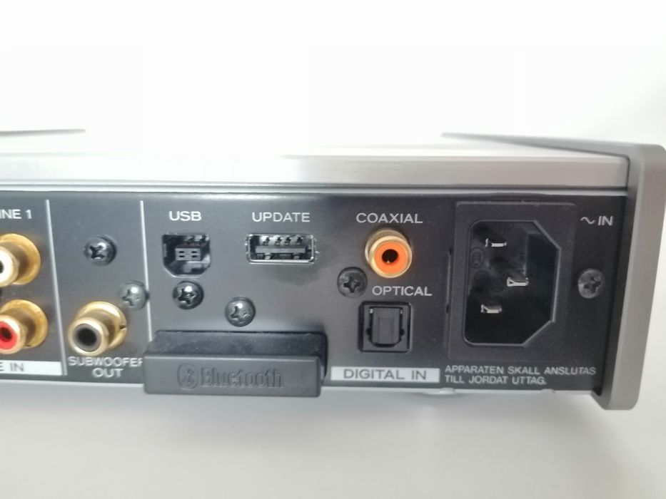 TEAC AI  301 DA цифров усилвател с оригинално дистанционно