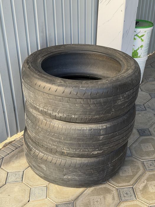 235/55/20 Bridgestone 3 шт