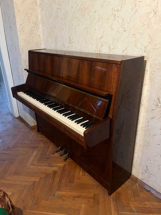 Акустично пиано "Petrof"