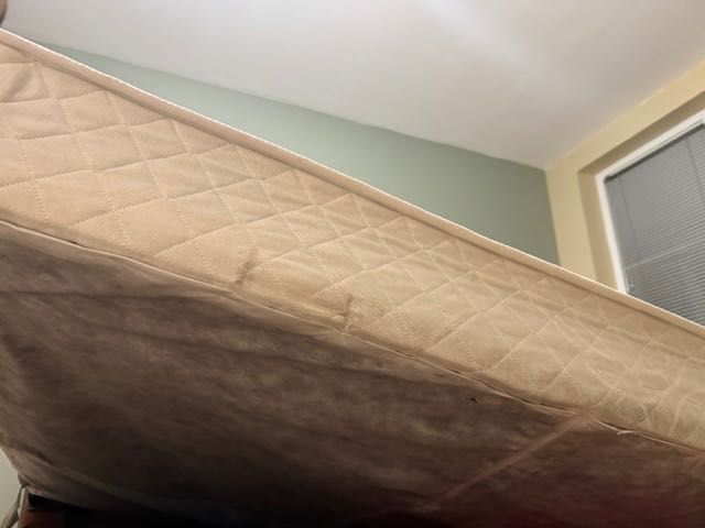 Матрак 160x190cm и рамка (спалня)