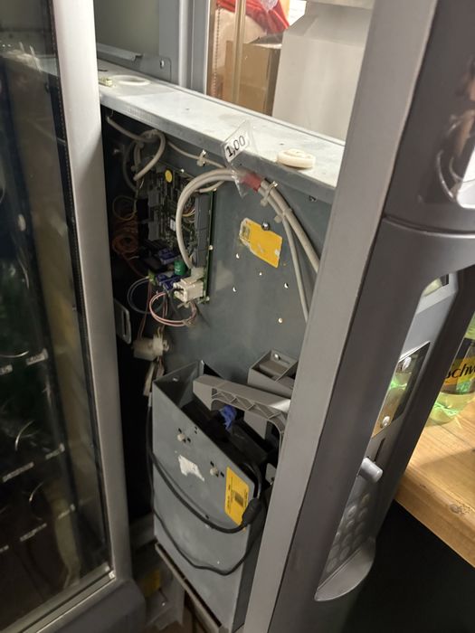 Вендинг машина снаки