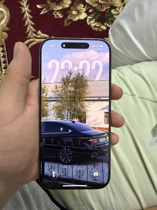 Iphone 16 pro Desert Titanium