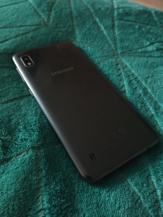 Продам телефон самсунг